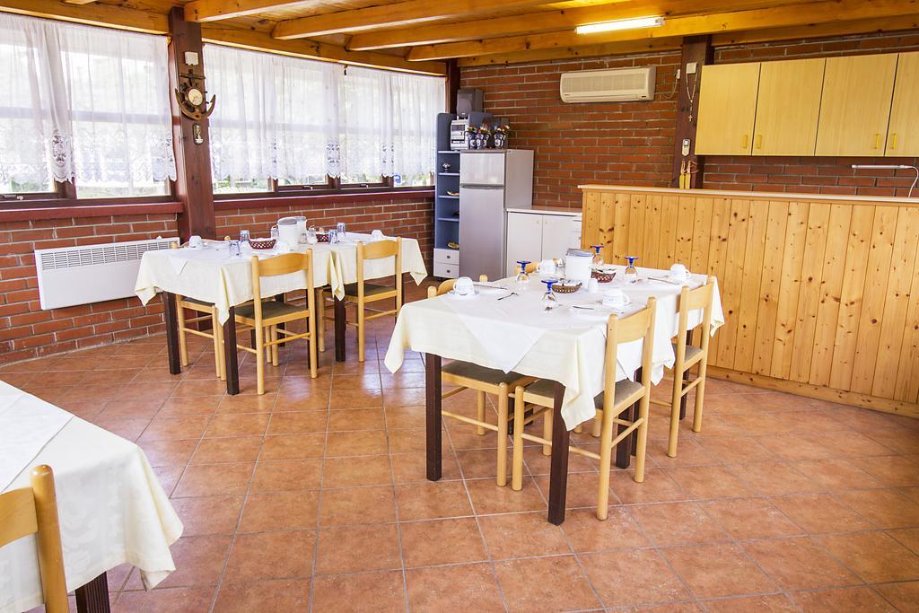 Bed and Breakfast Pansion Maria Zara Esterno foto