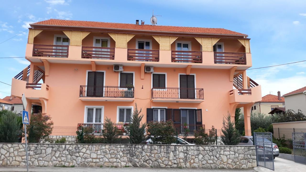 Bed and Breakfast Pansion Maria Zara Esterno foto